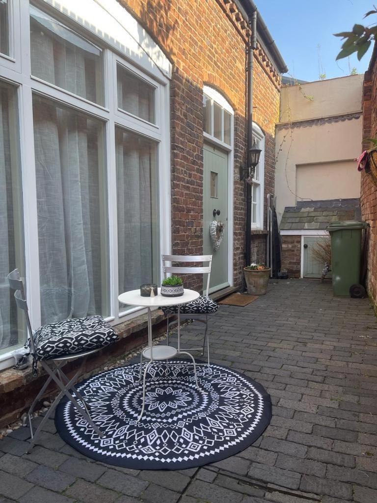Holiday home The Mews: Gated House With Cricket Club Views Worcester